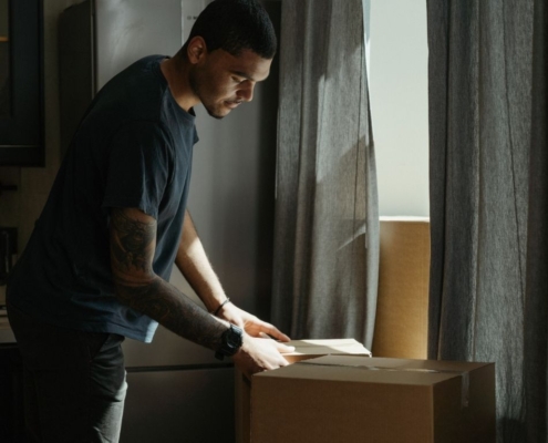 Understanding the Cost of Hiring Movers in Irvine